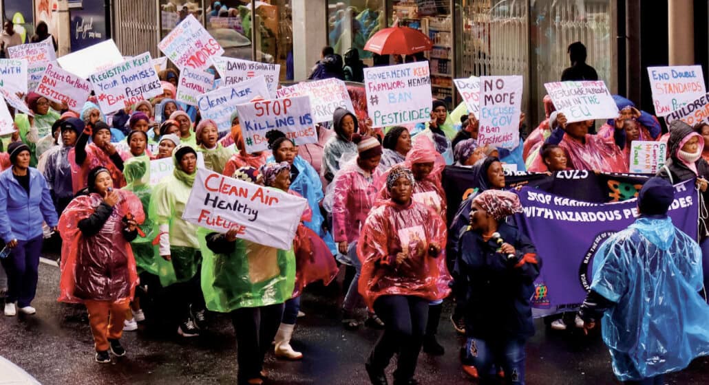 Women farm workers march in protest to Parliament